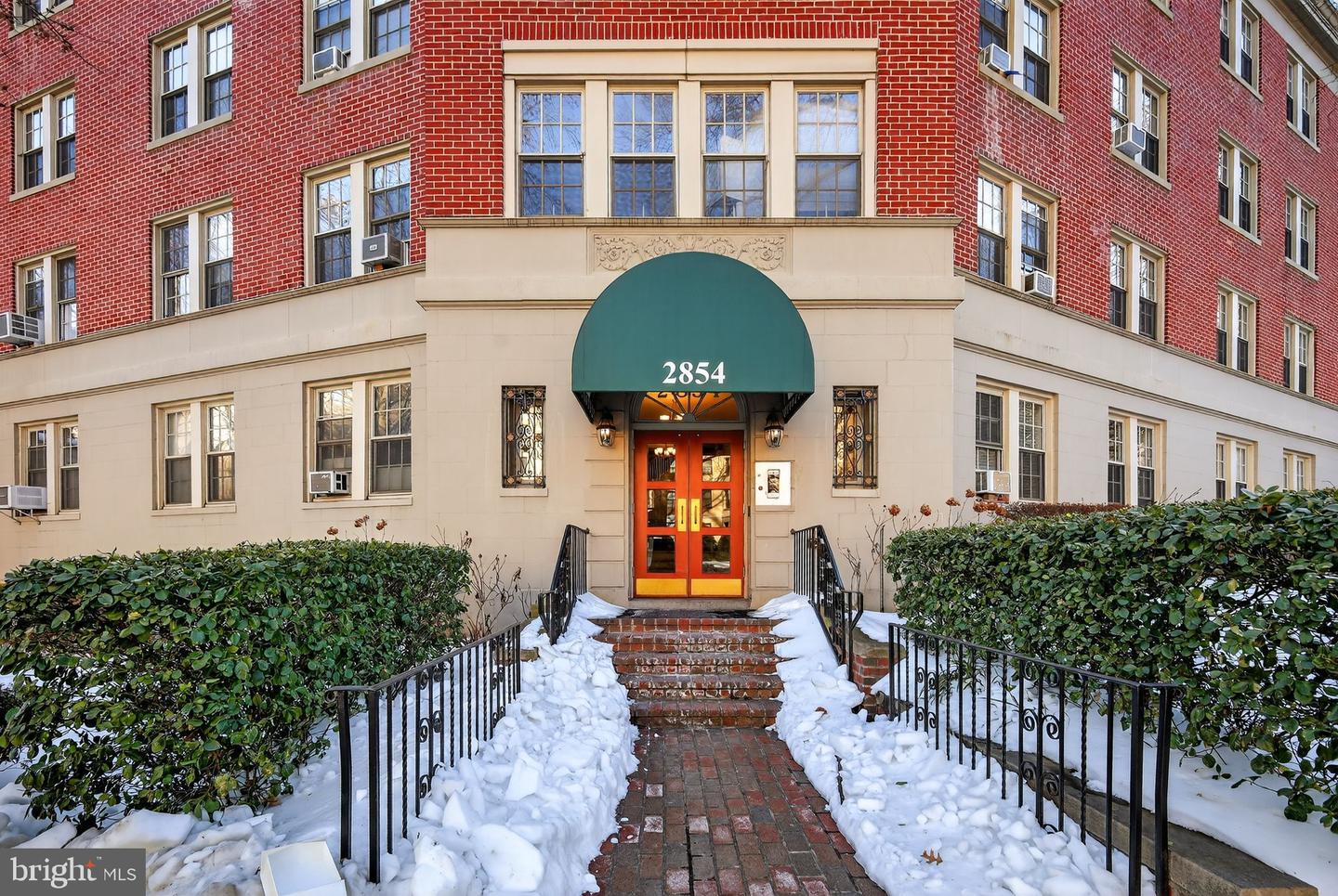 2854 Connecticut Ave NW #32 — photo