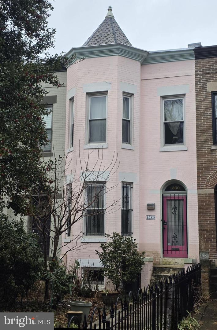1369 North Carolina Ave NE — photo