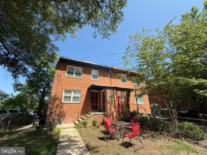 864 Bellevue St SE #1 — photo