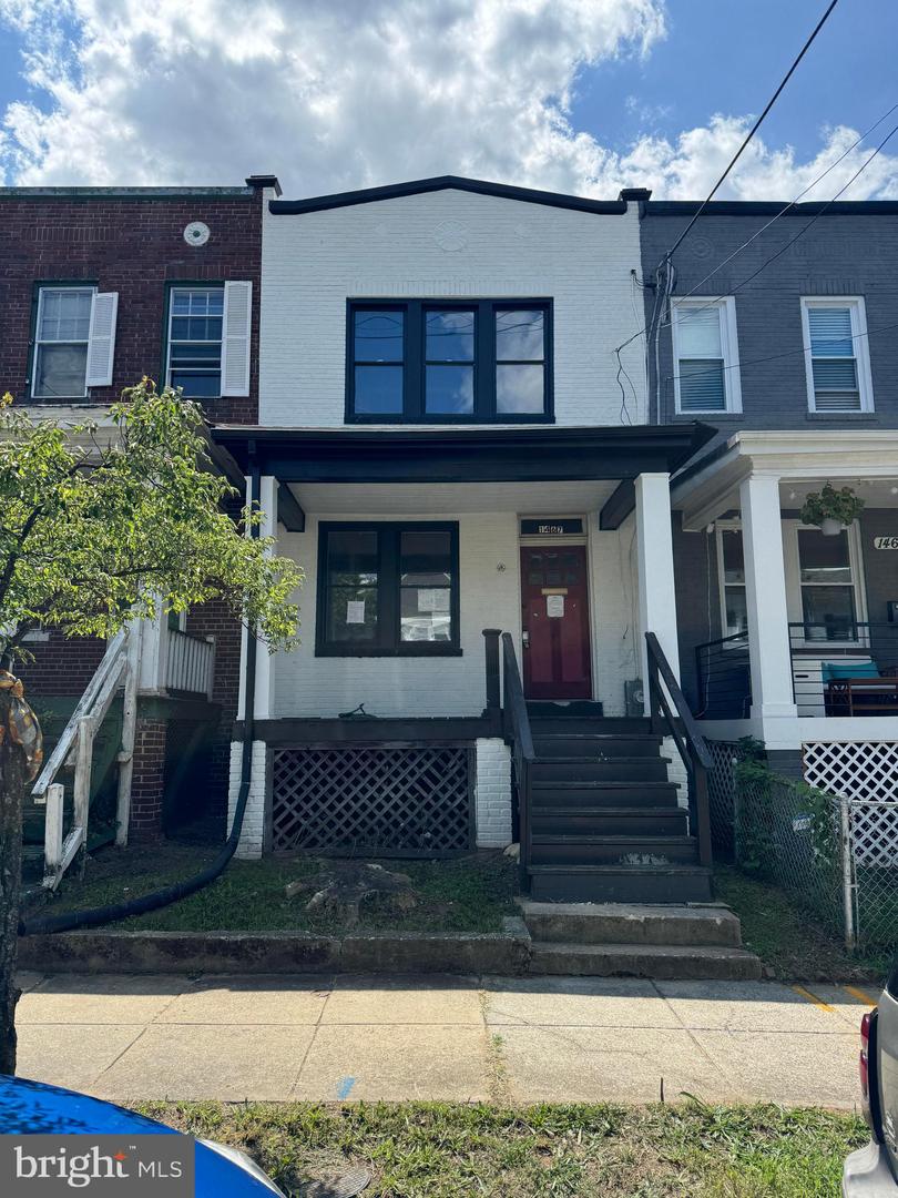 1467 Ridge Pl SE — photo
