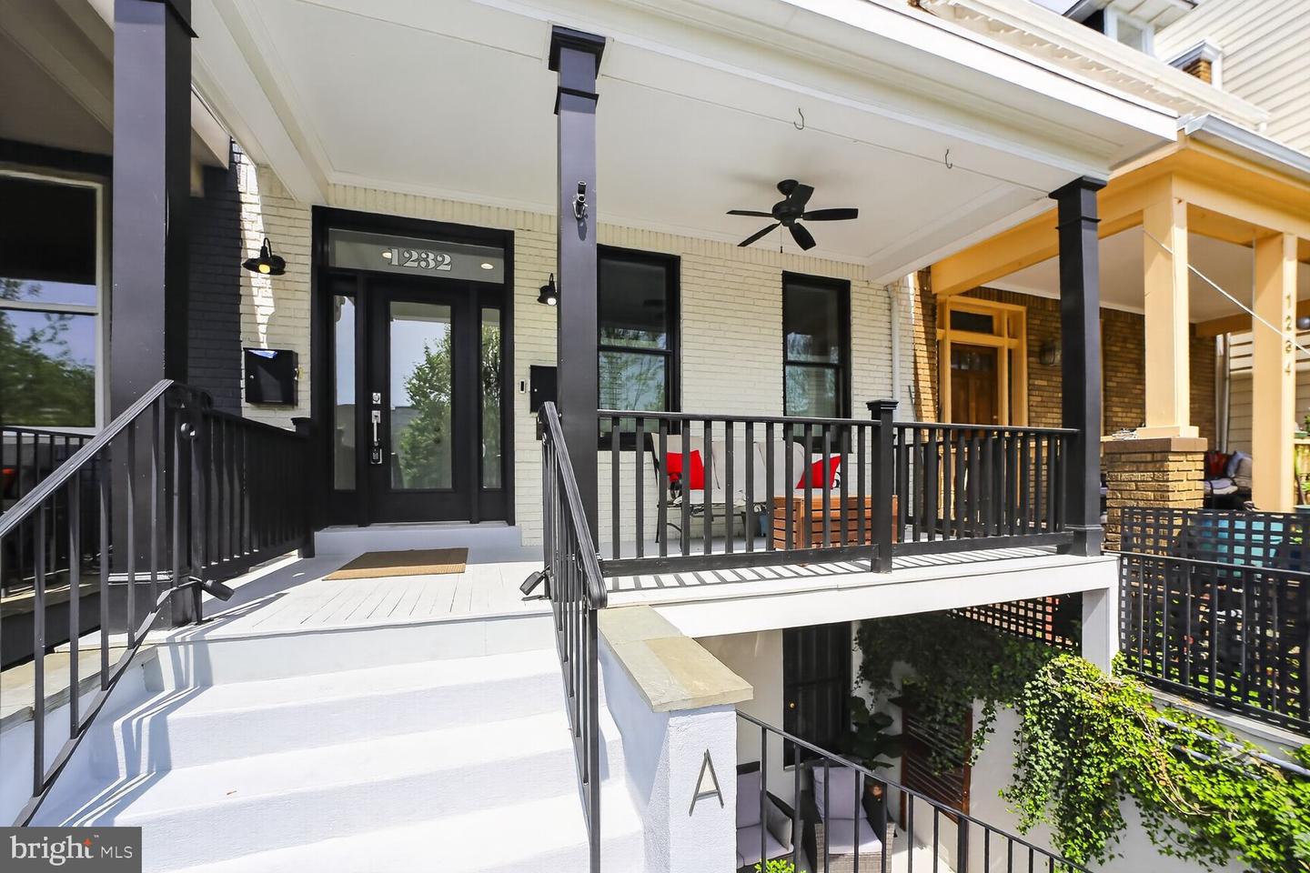 1232 I St NE #1 — photo