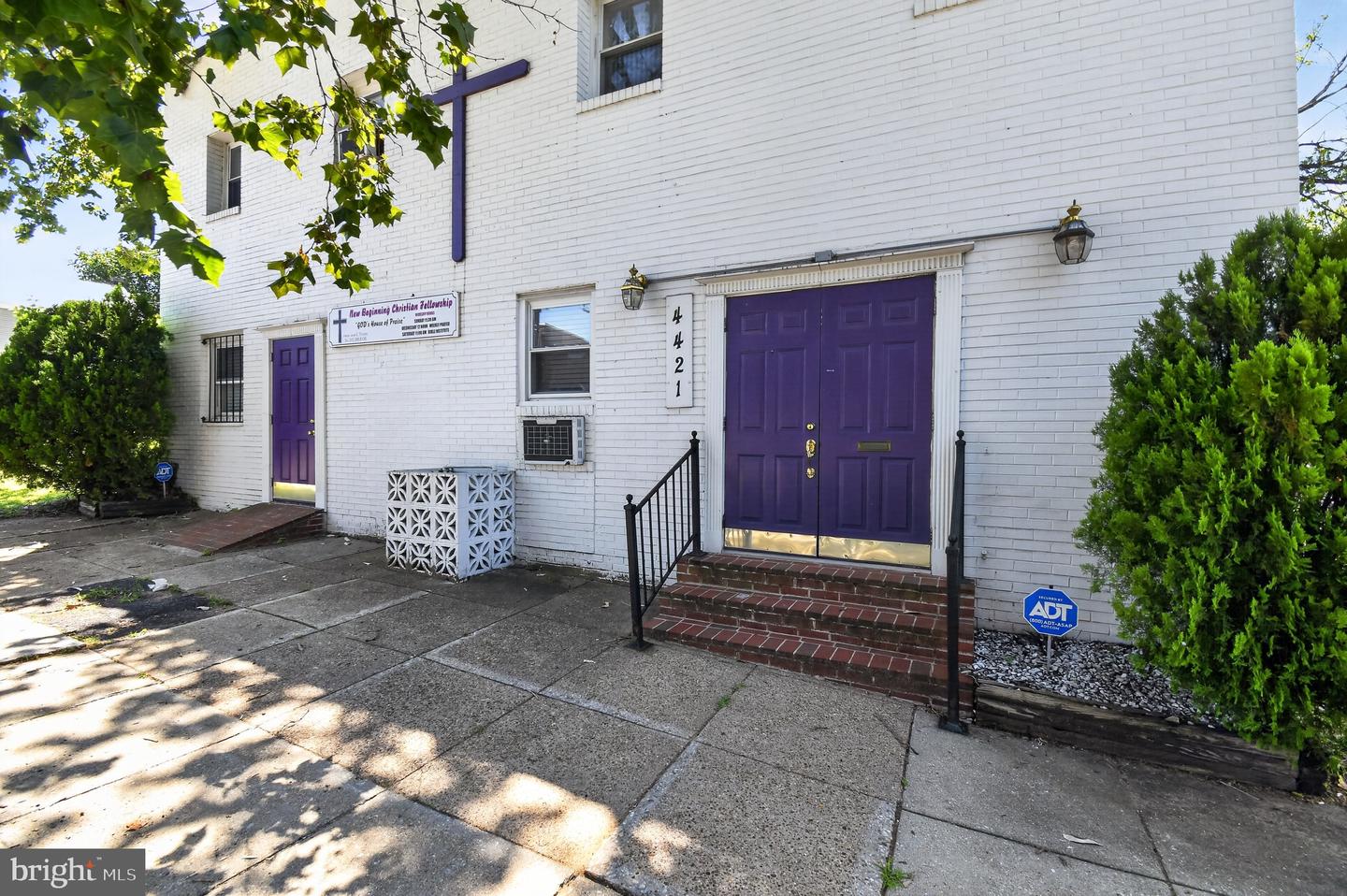 4421 Sheriff Rd NE — photo