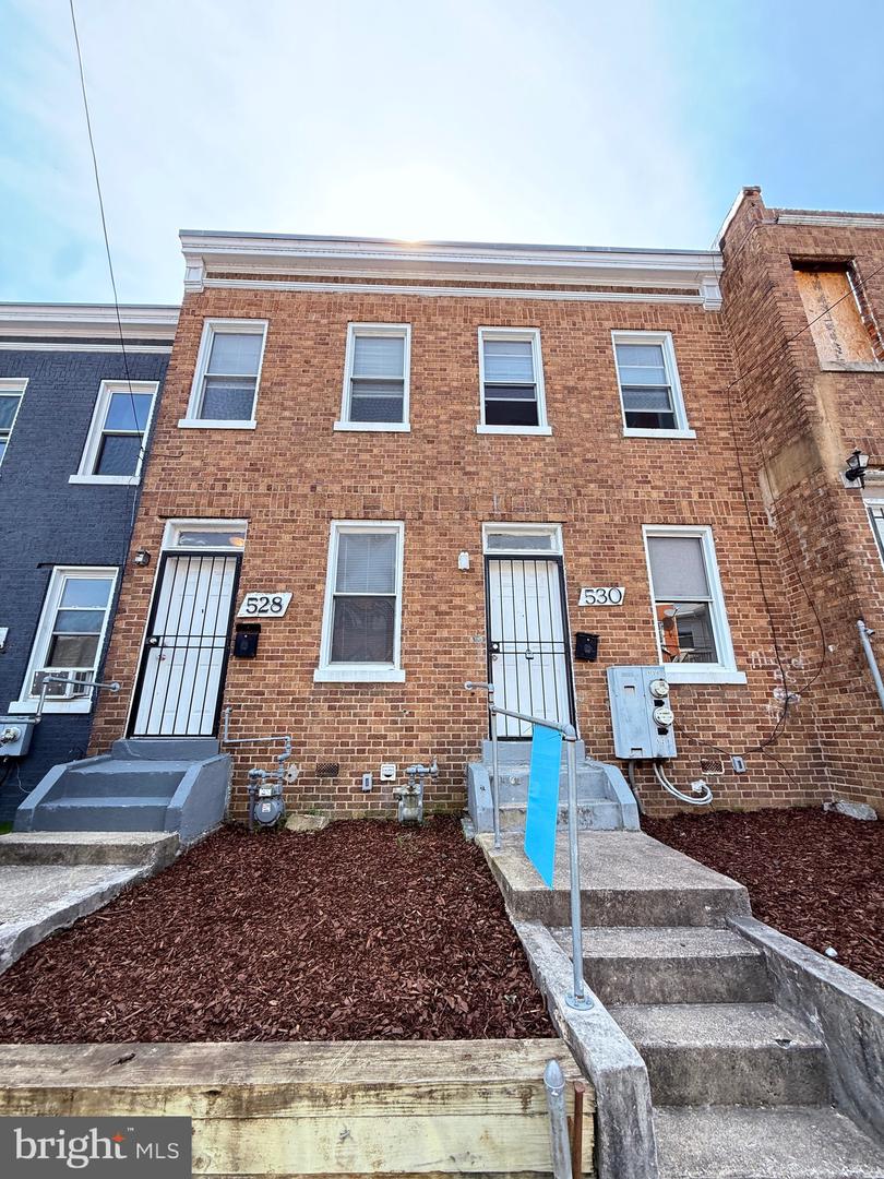 530 Hobart Pl NW — photo