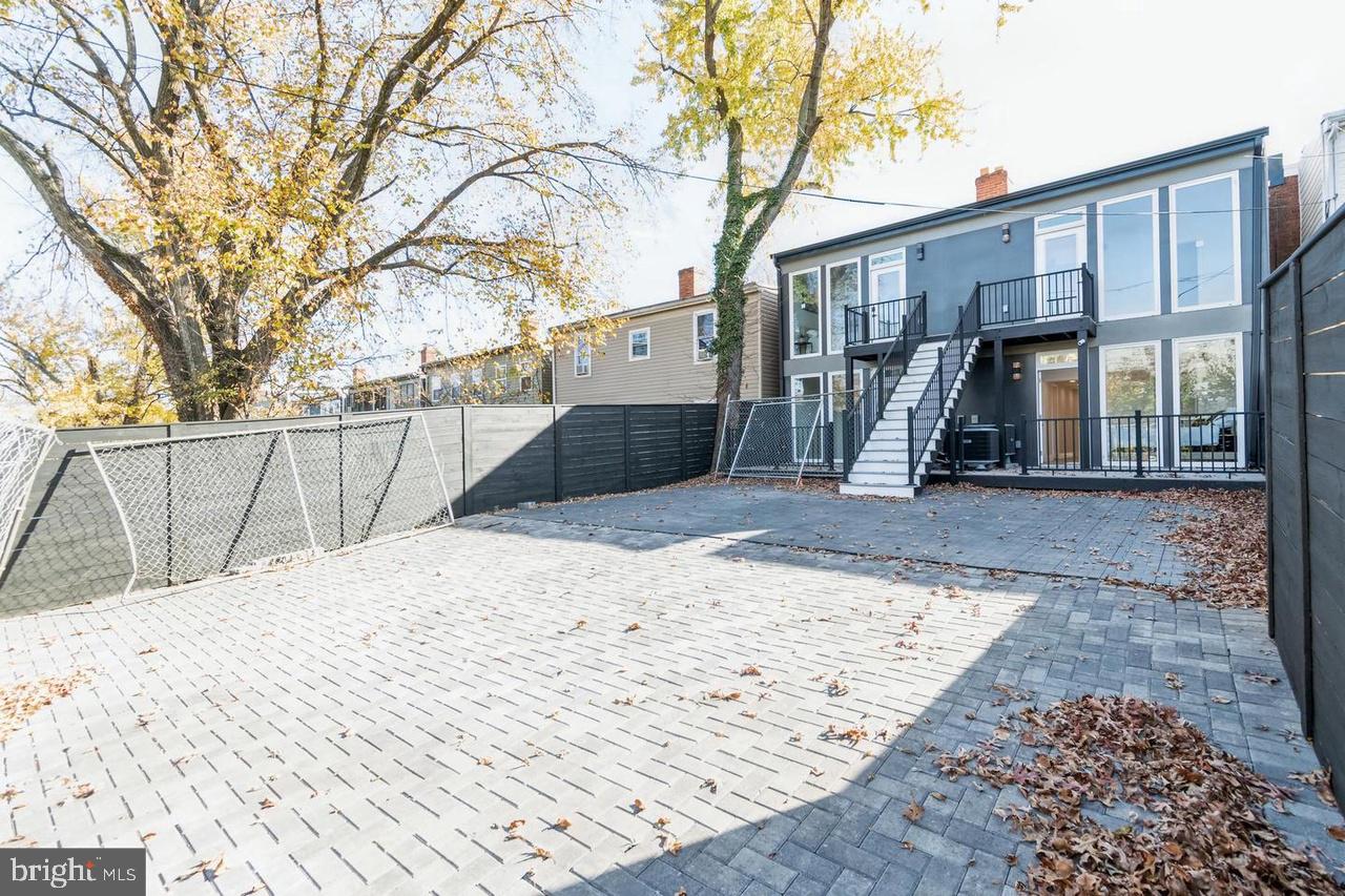 1352 Bryant St NE #P-2 — photo
