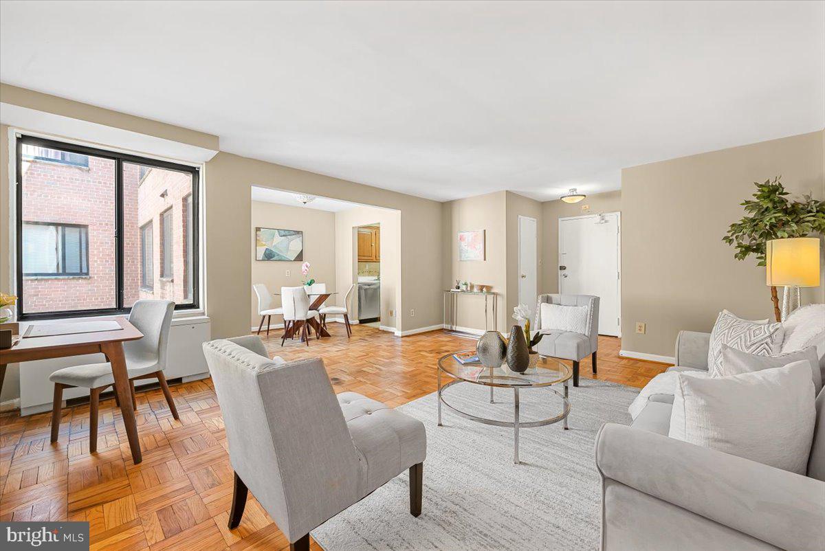 5112 Macarthur Blvd NW #110 — photo