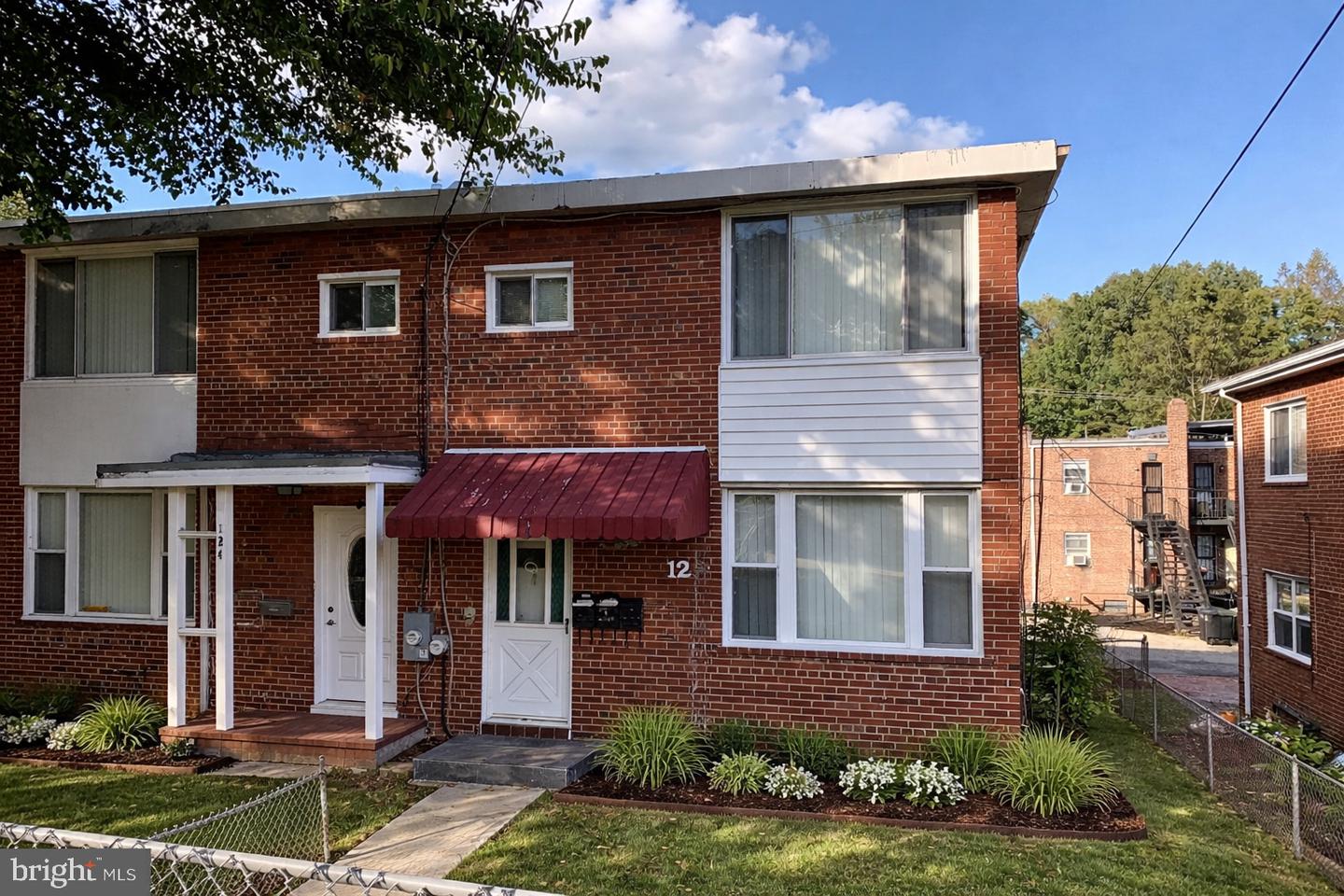 126 Webster St NE #1 — photo