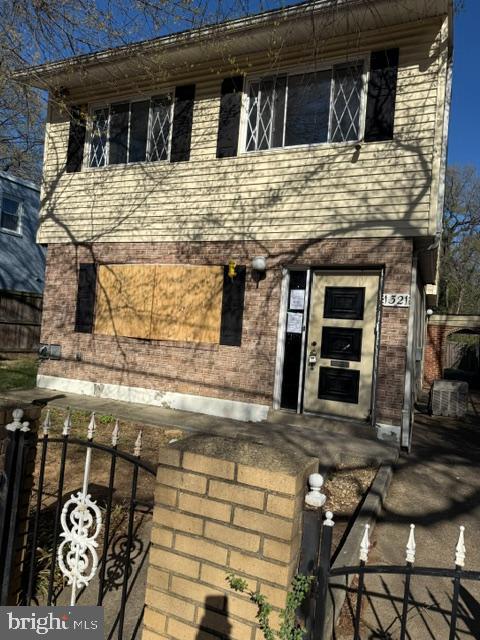 1321 49th St NE — photo