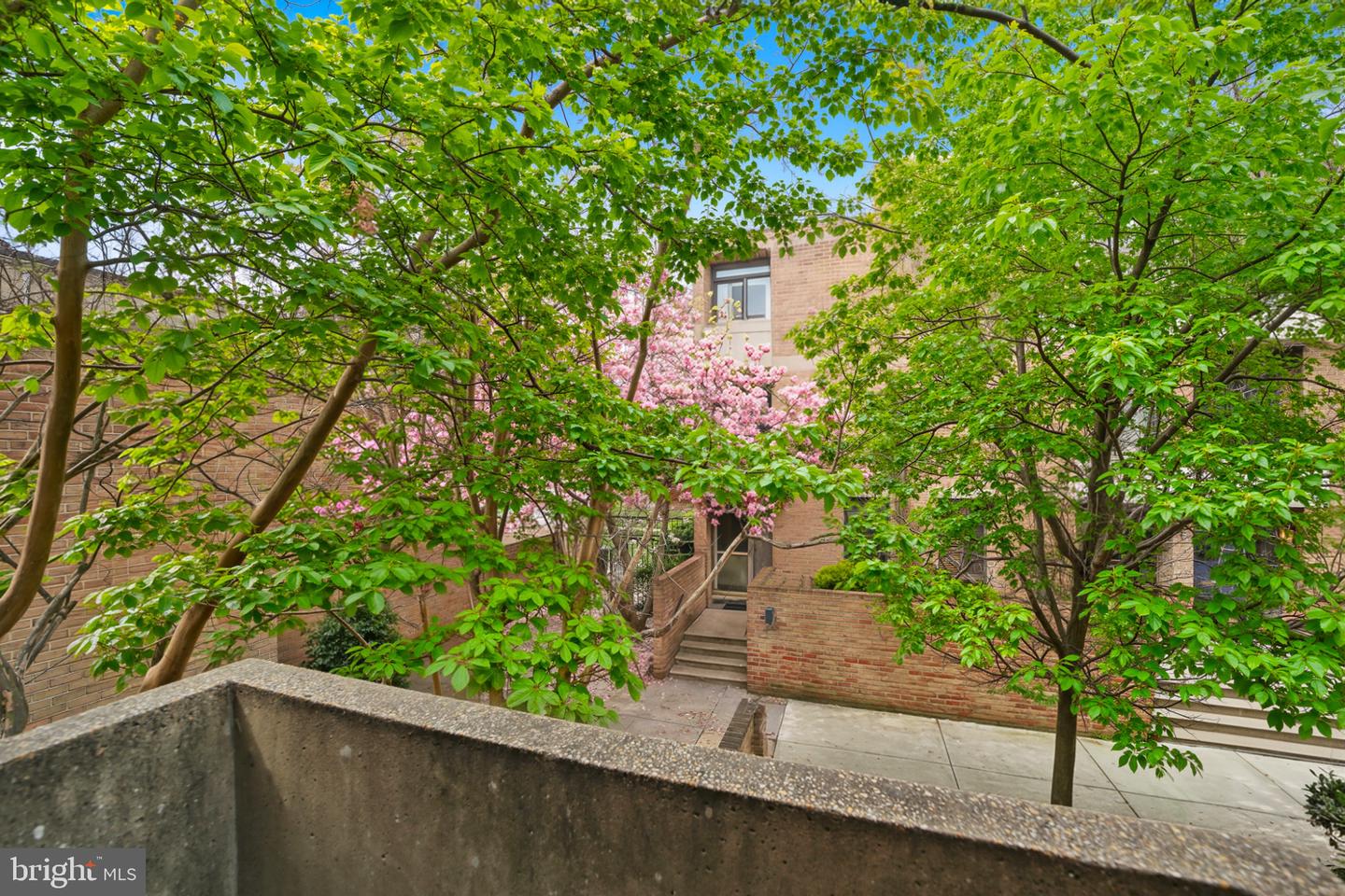1273 Delaware Ave SW — photo