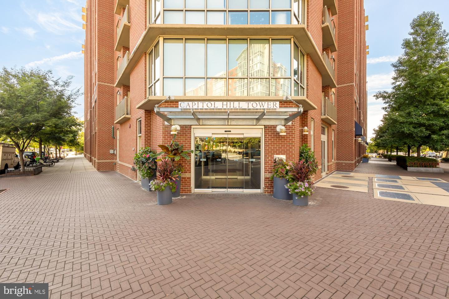 1000 New Jersey Ave SE #615 — photo