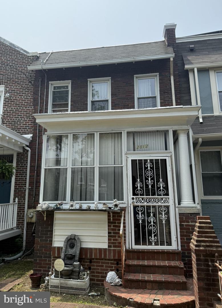 2812 6th St NE — photo