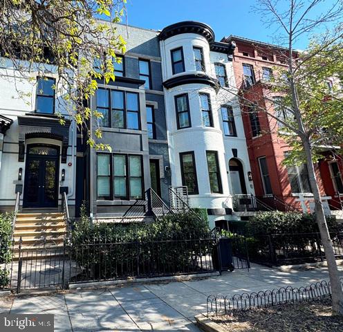 1311 R St NW #2 — photo