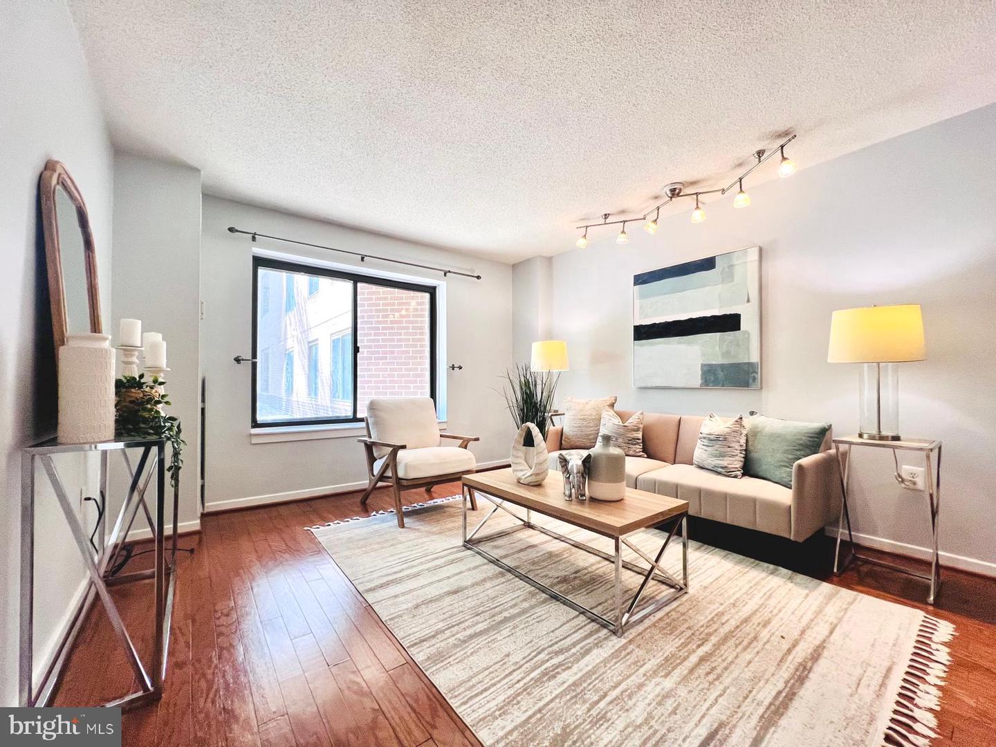 2111 Wisconsin Ave NW #110 — photo