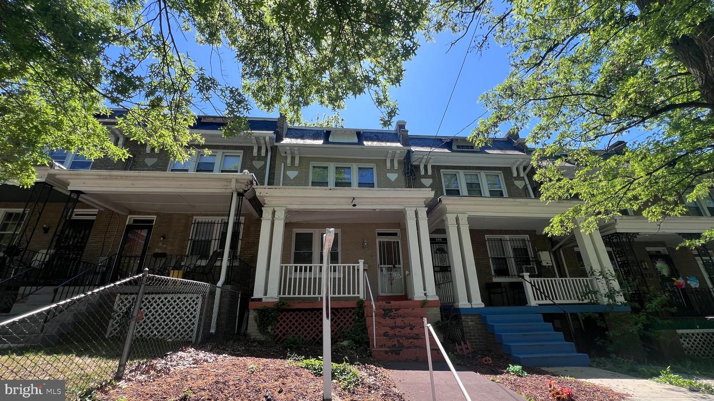 432 Crittenden St NW — photo