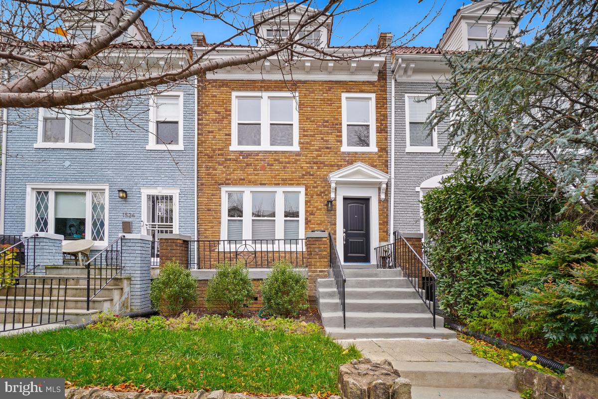 1526 Spring Pl NW — photo