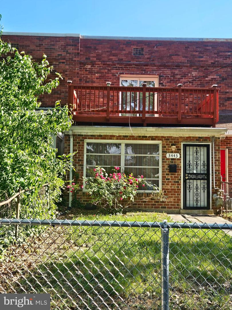 3443 Clay St NE — photo