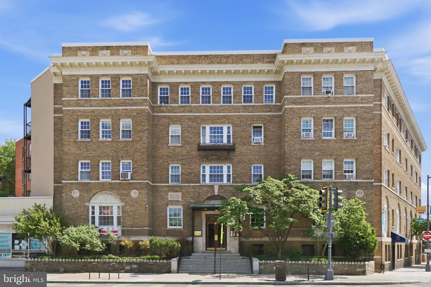 1736 Columbia Rd NW #307 — photo
