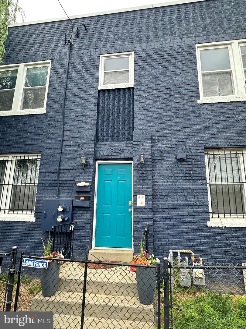 1828-1828 Capitol Ave NE #a — photo