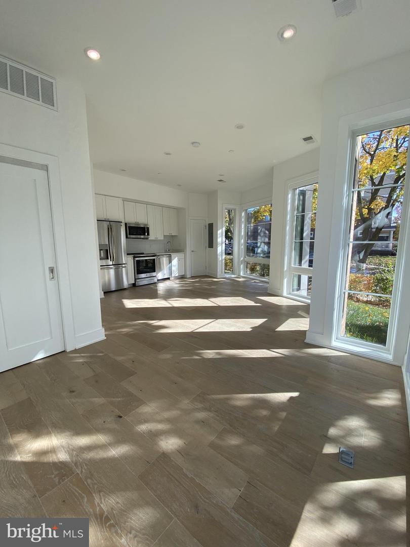 5301 Connecticut Ave NW #202 — photo