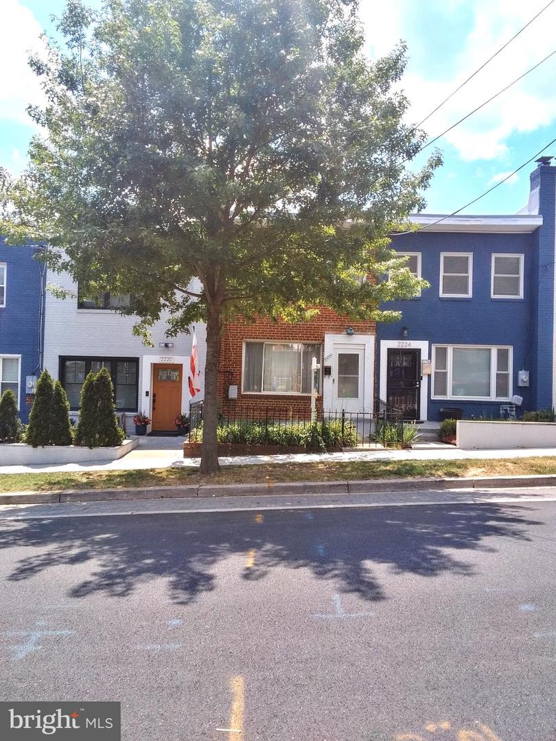 2222 16th St NE — photo