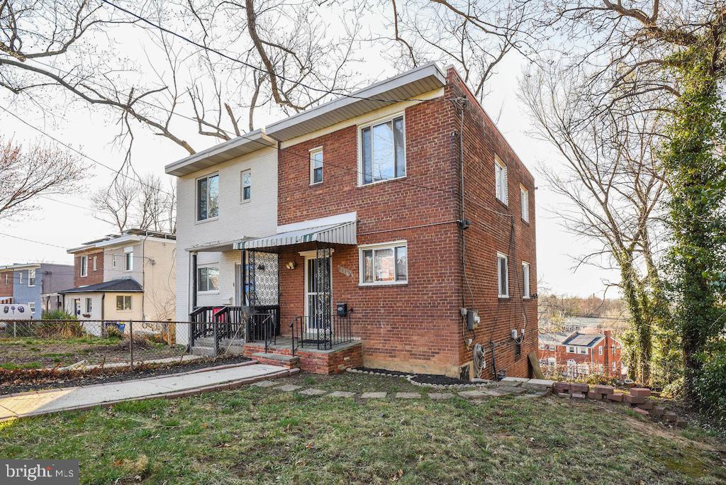 513 Hilltop Ter SE — photo