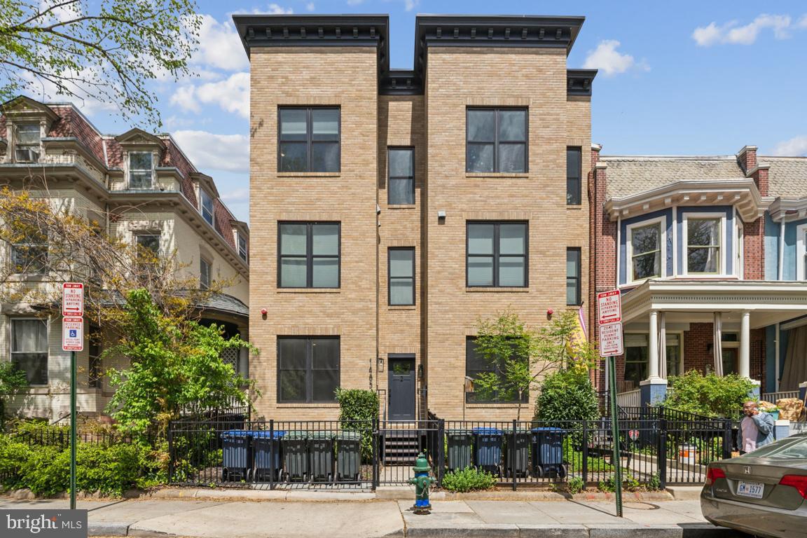 1485 Monroe St NW #1 — photo