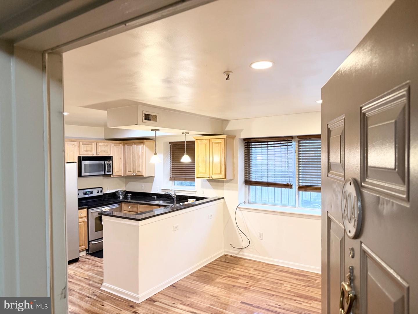 1310 Congress St SE #204 — photo
