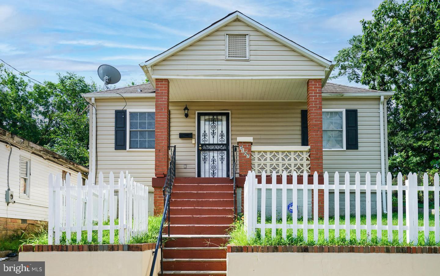 5107 Call Pl SE — photo