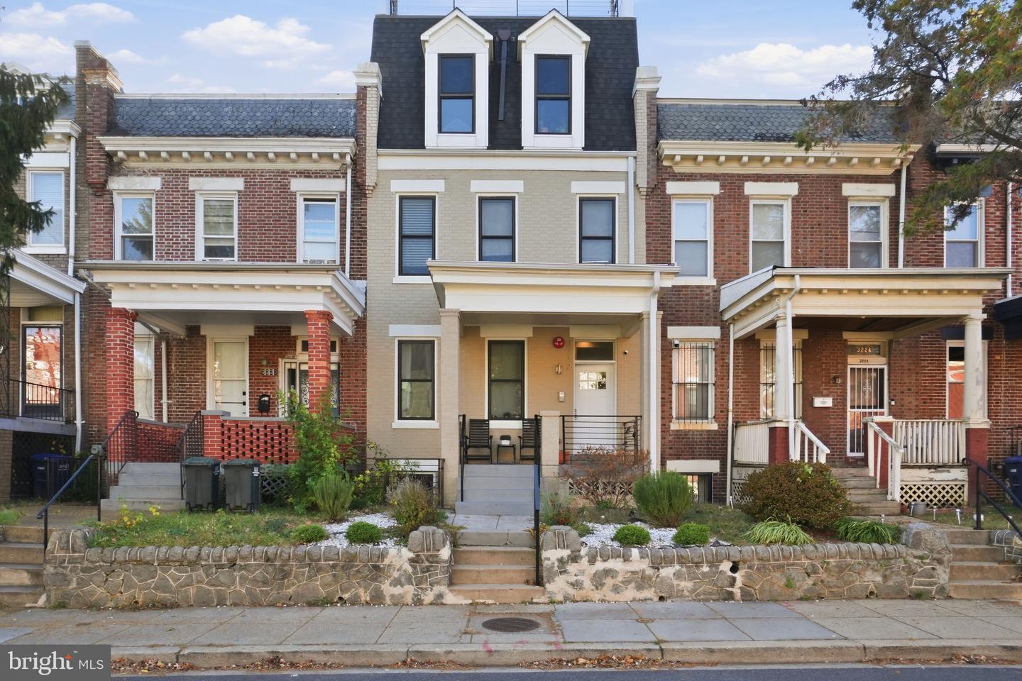 3222 Warder St NW #5 — photo