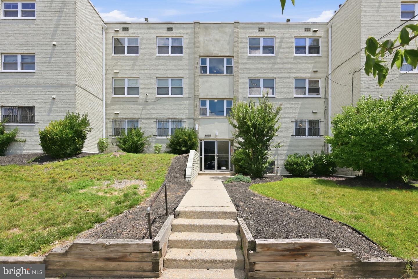 4810 Quarles St NE #205 — photo