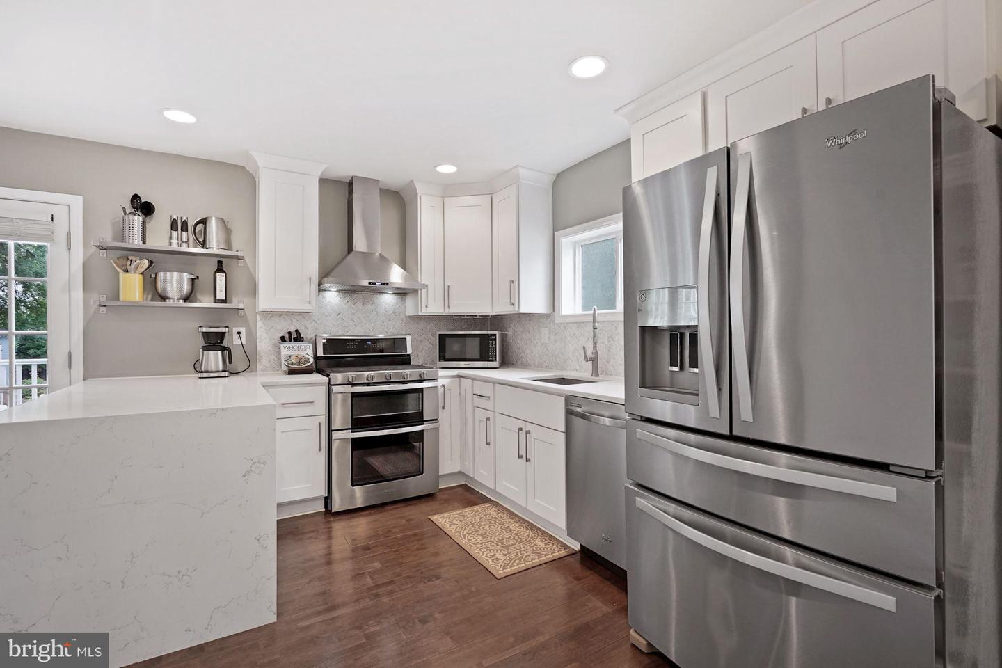 2410 South Dakota Ave NE — photo
