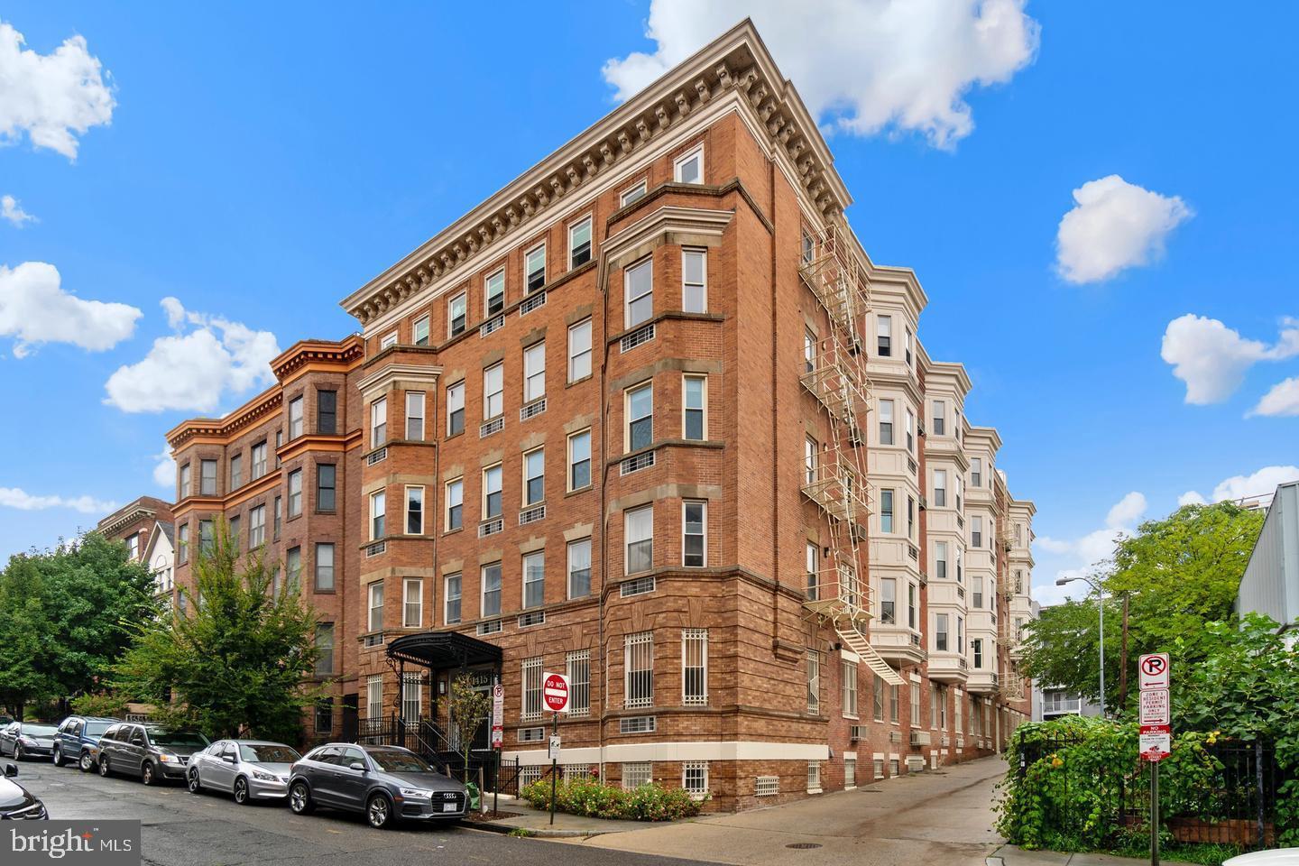 1415 Chapin St NW #204 — photo