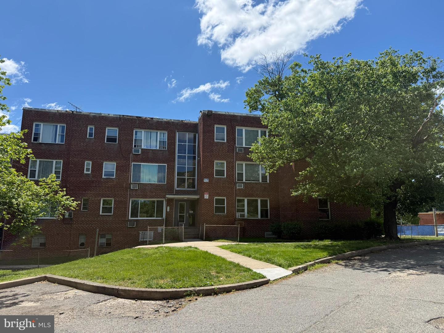 428 Ridge Rd SE #305 — photo