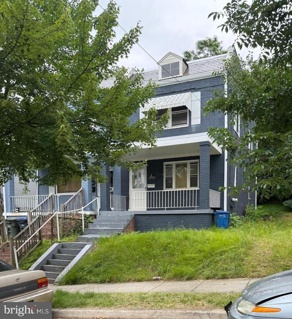 1610 29th St SE — photo