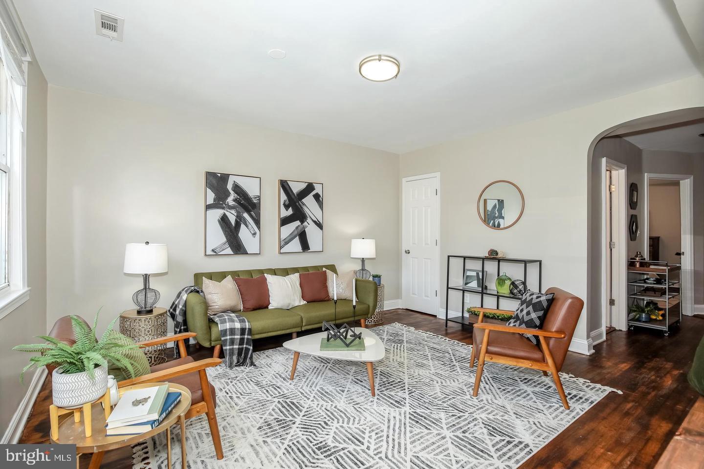 1251 Meigs Pl NE #1 — photo