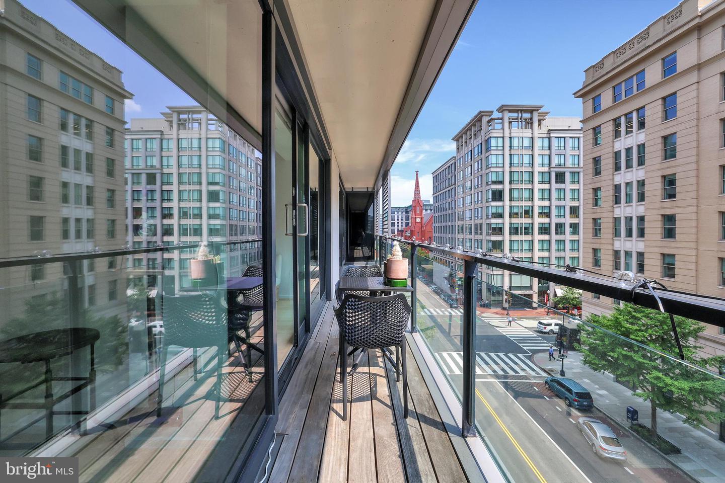 925 H St NW #506 — photo