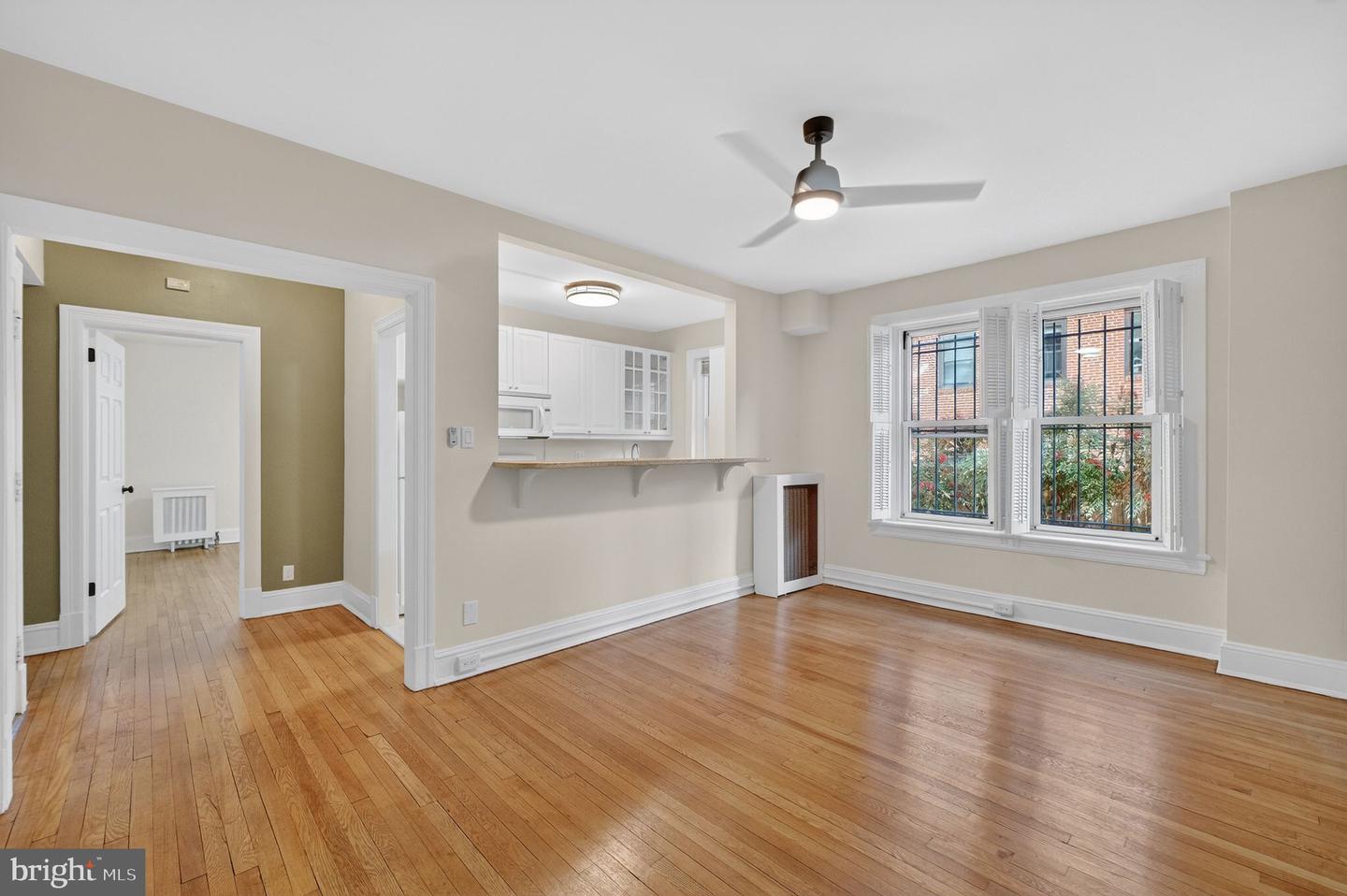 1954 Columbia Rd NW #110 — photo