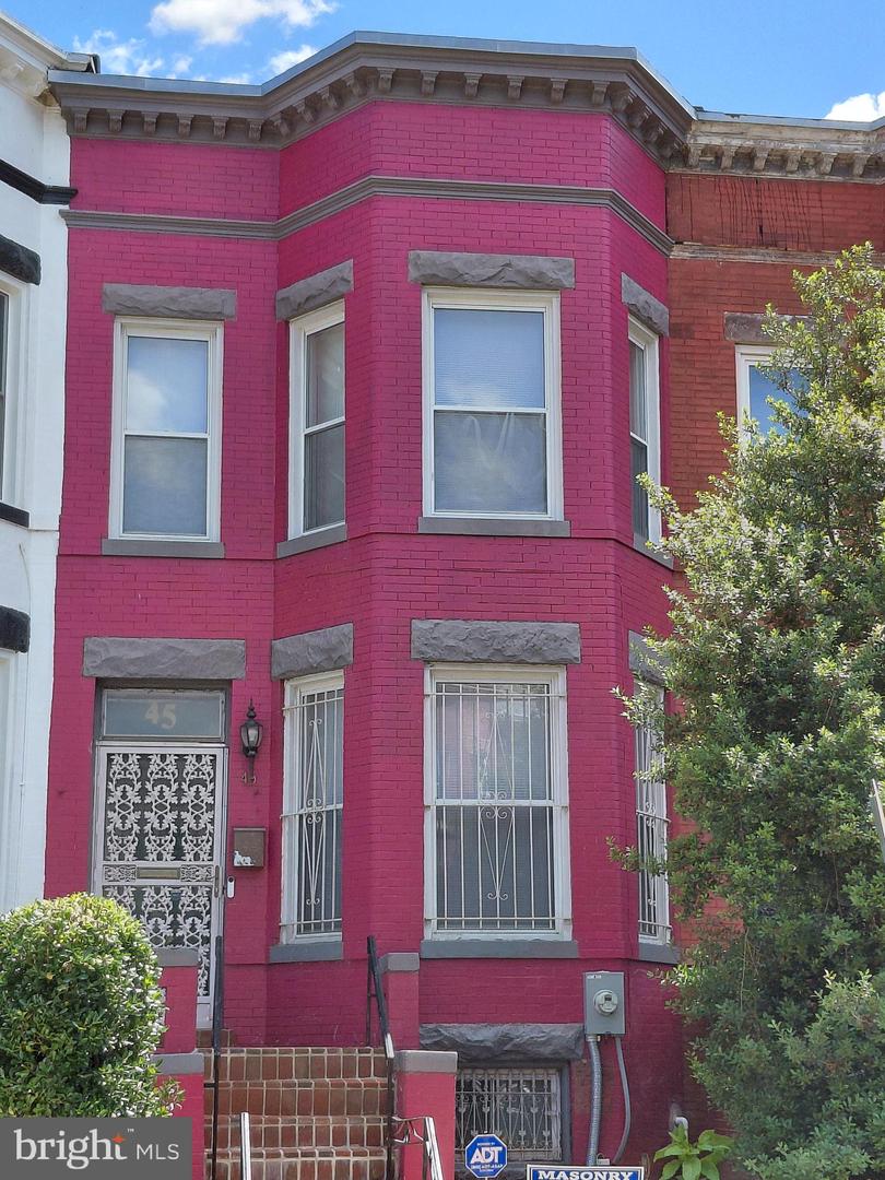 45 R St NE — photo
