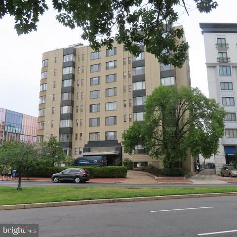 1 Scott Cir NW #419 — photo