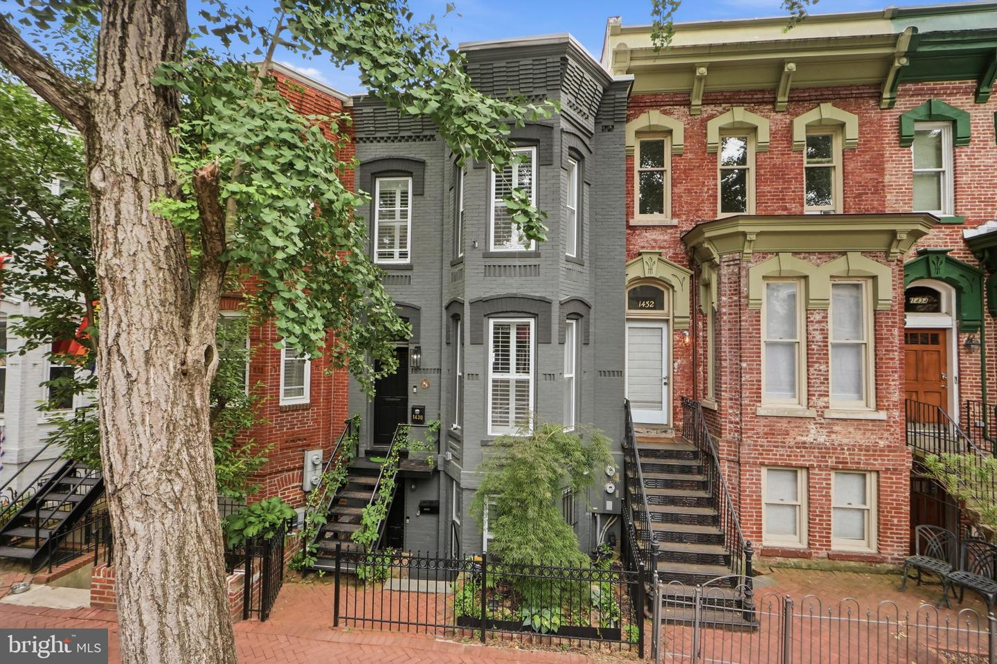 1430 Swann St NW — photo