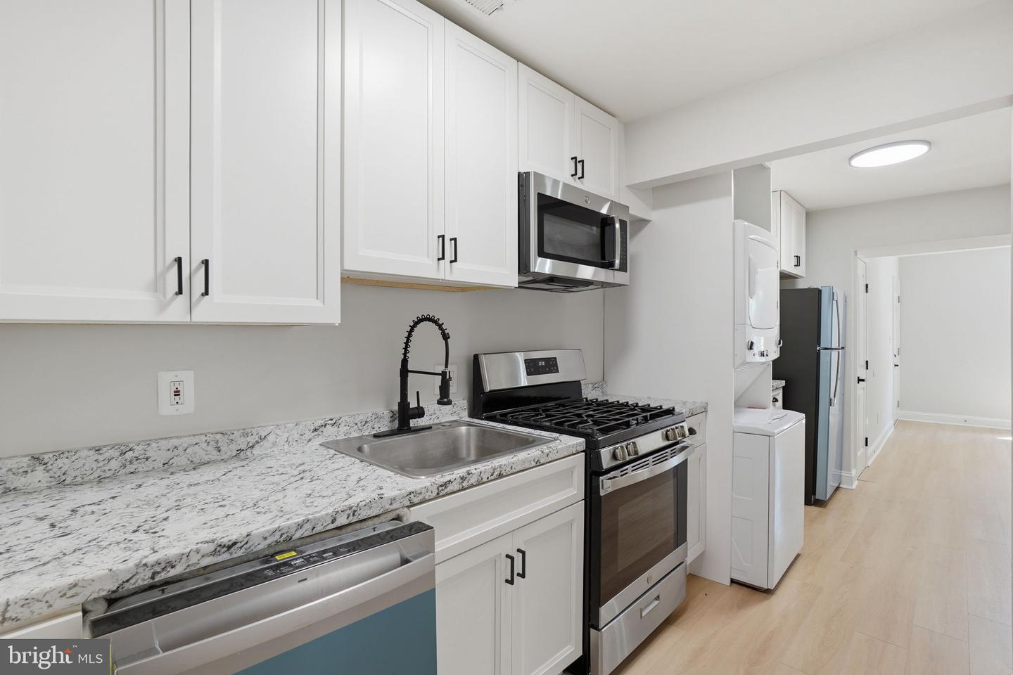 1250 Queen St NE #1 — photo