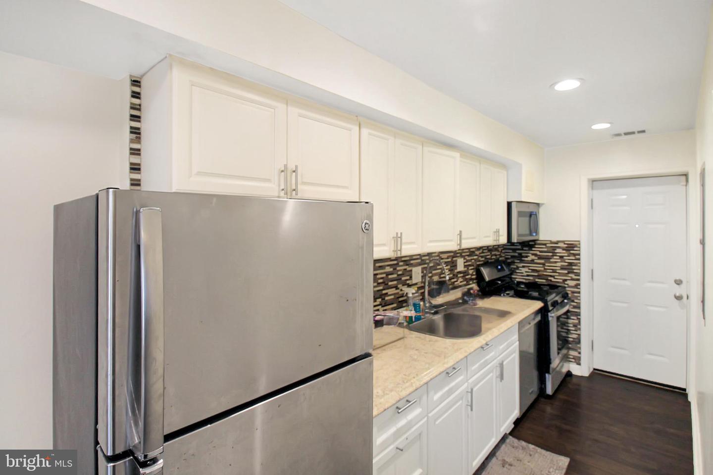 964 Mount Olivet Road NE, Washington, DC 20002