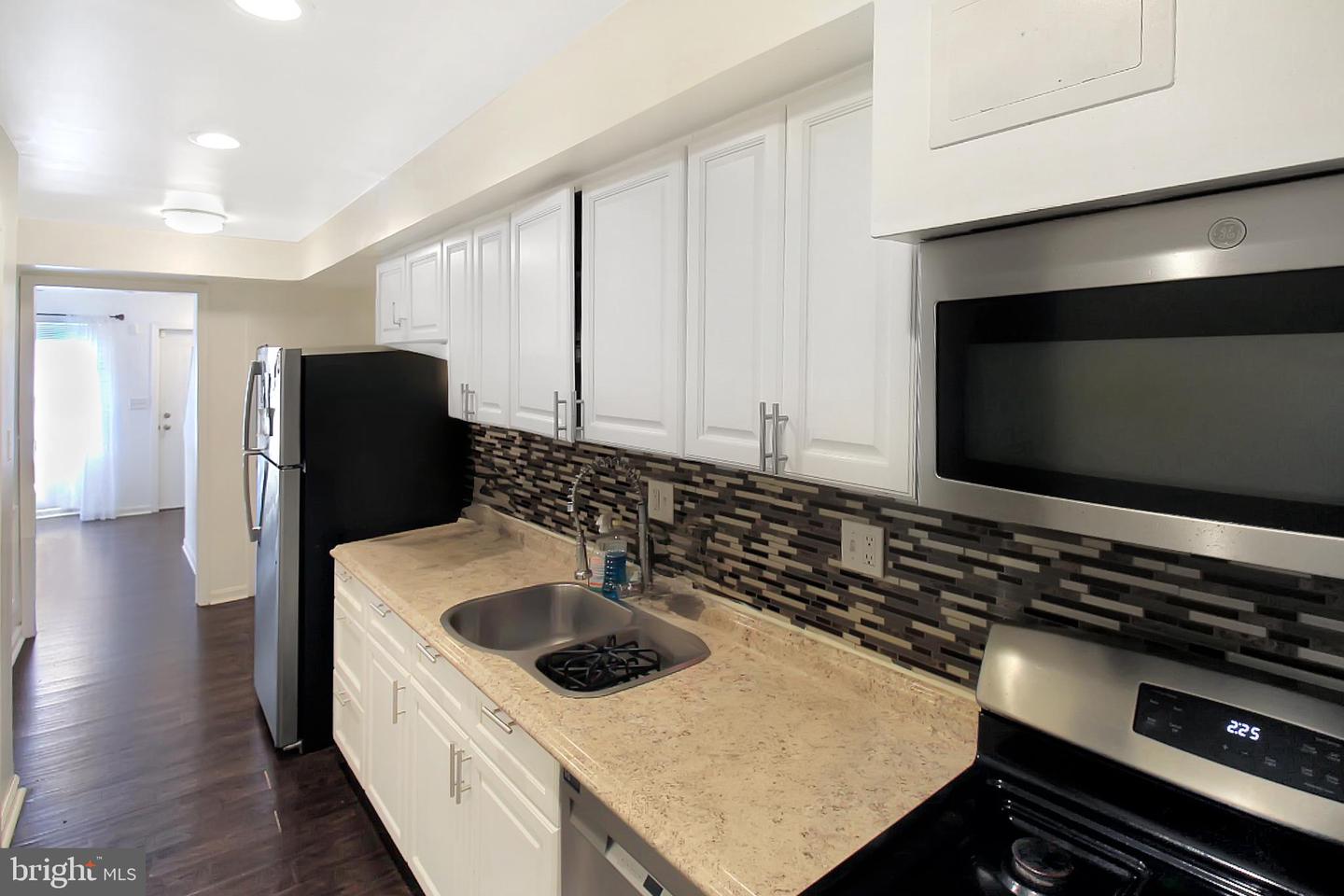 964 Mount Olivet Road NE, Washington, DC 20002 — photo 3
