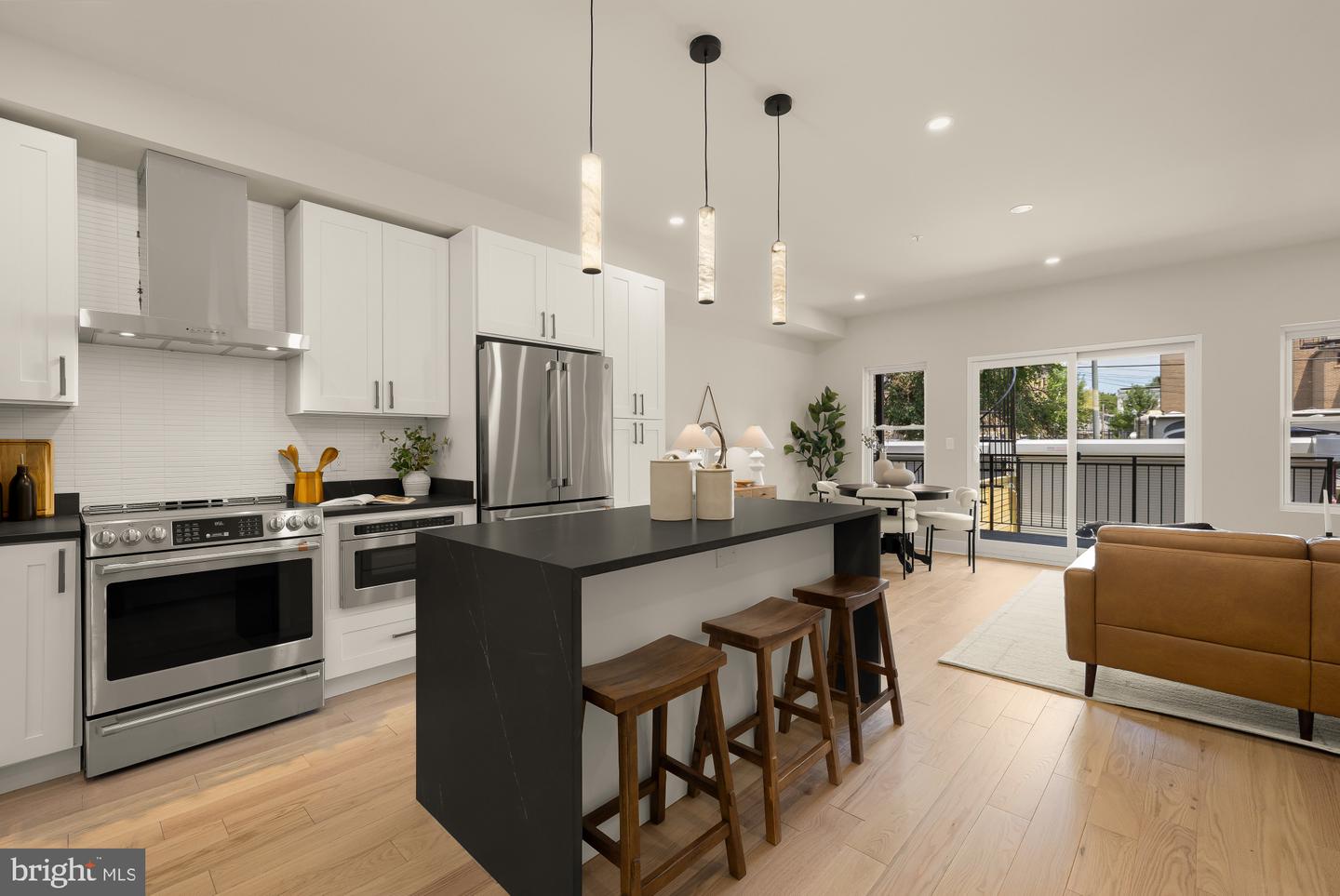 1128 Morse St NE #1 — photo