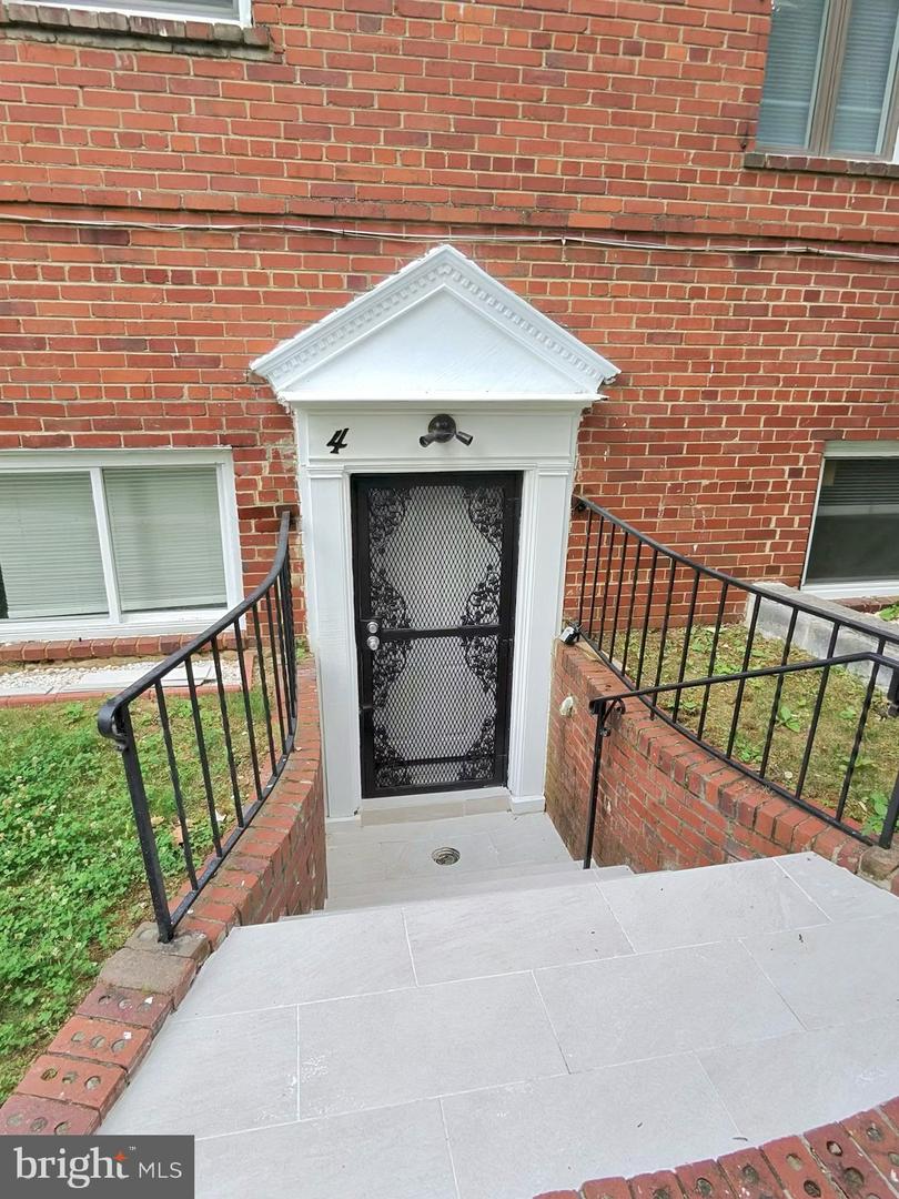 407 Lebaum St SE #4 — photo