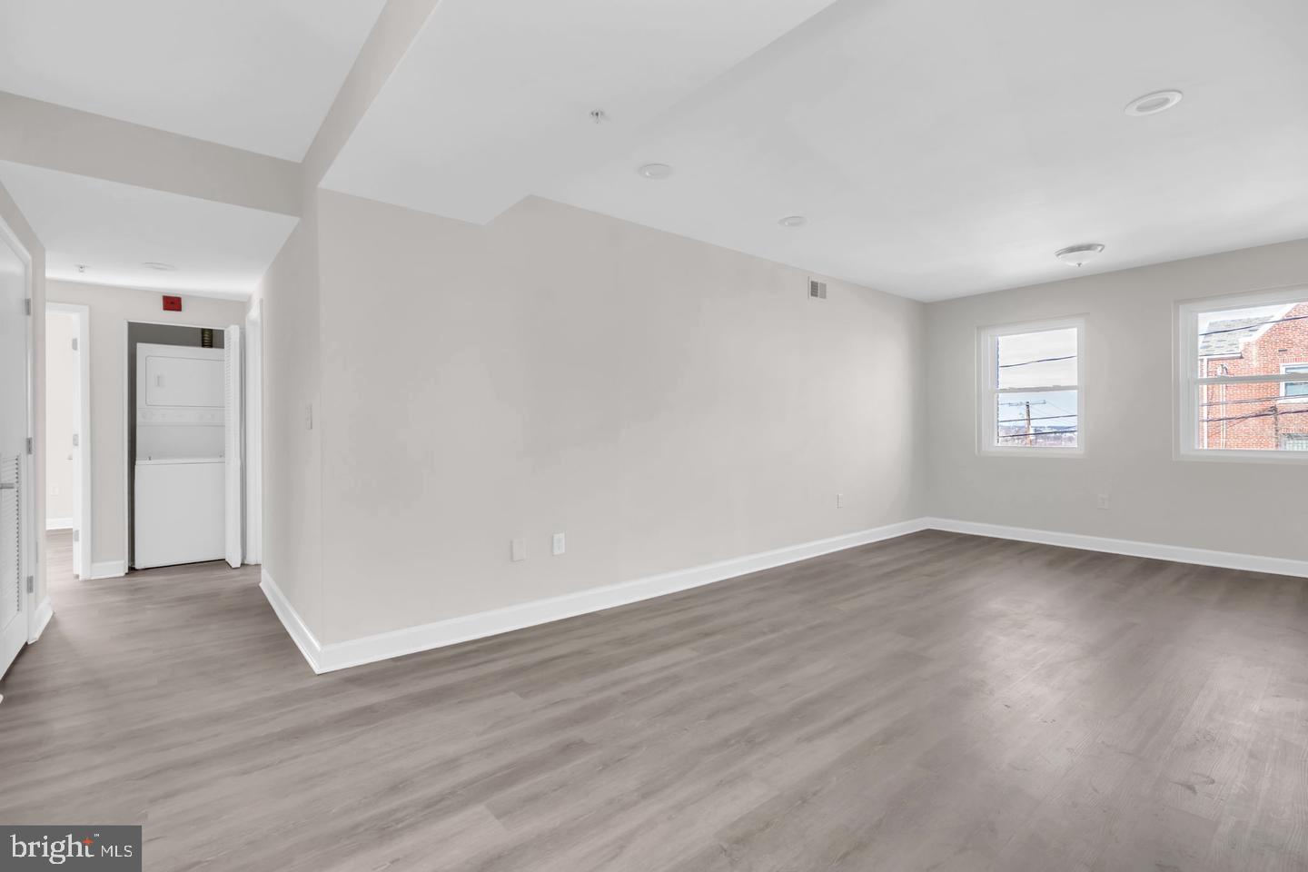 1800 28th Pl SE #201 — photo