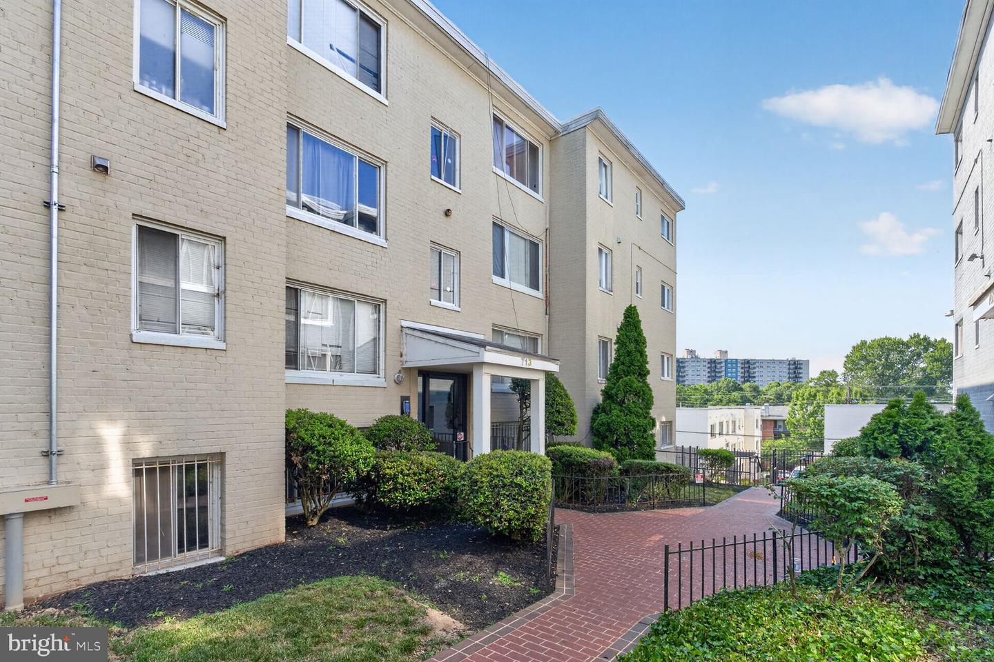 713 Brandywine St SE #203 — photo