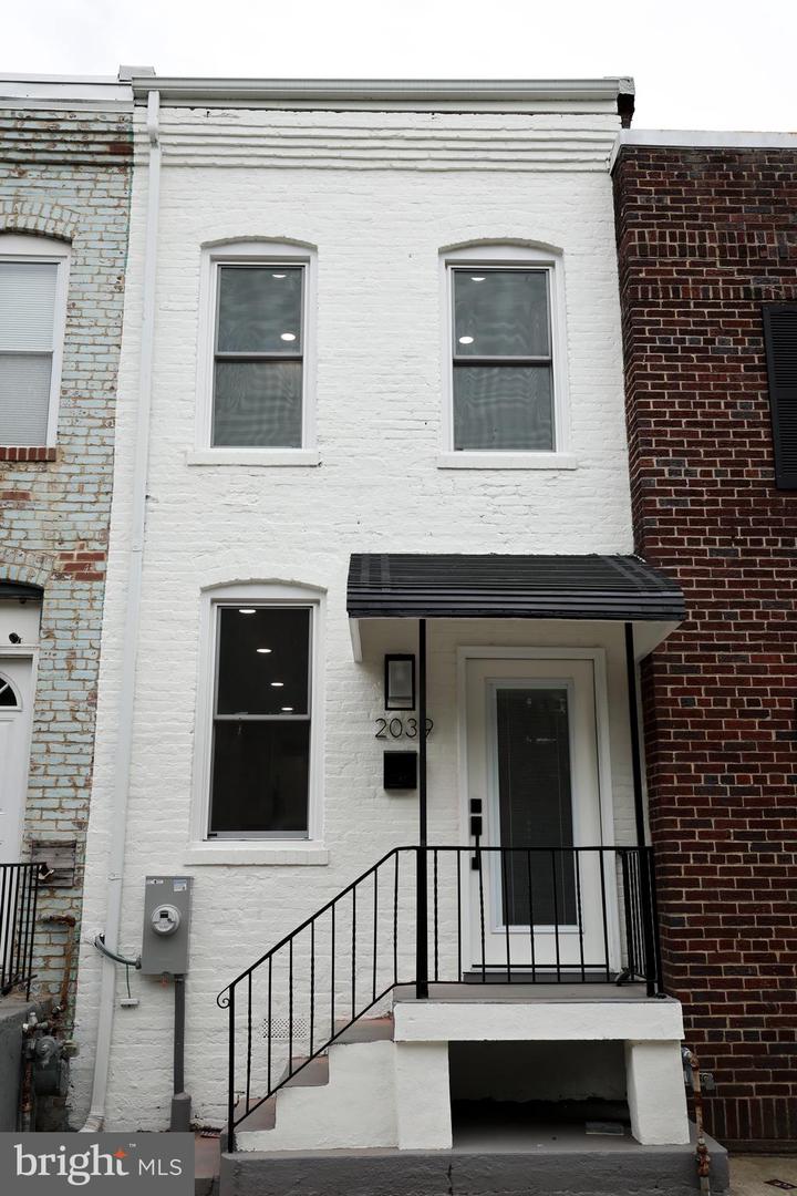 2039 Rosedale Street NE, Washington, DC 20002