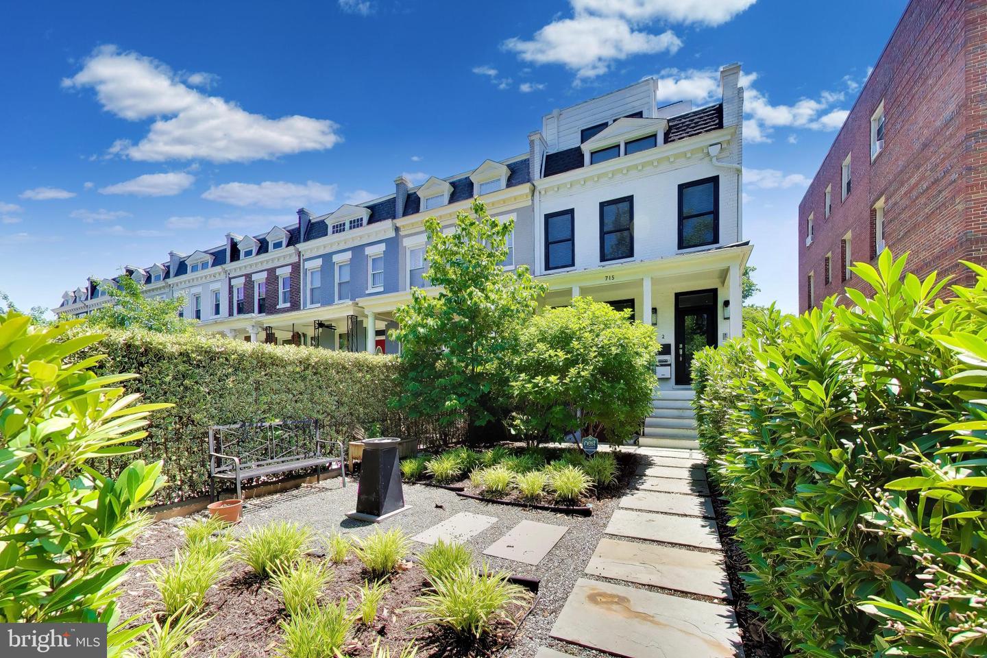 715 K St NE #1 — photo