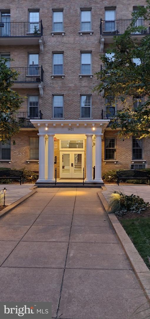 1401 Columbia Rd NW #307 — photo