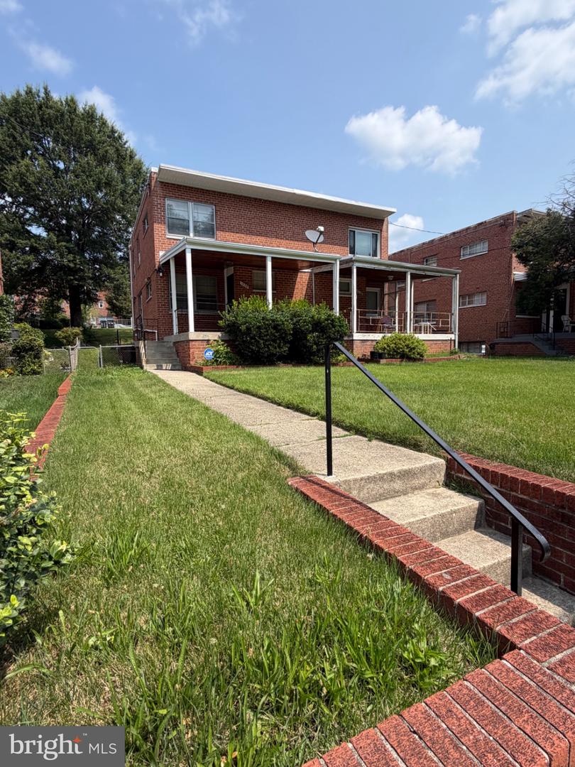 1008 Galloway St NE — photo